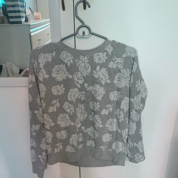 Bethany Mota white floral print sweater. - Picture 4 of 4